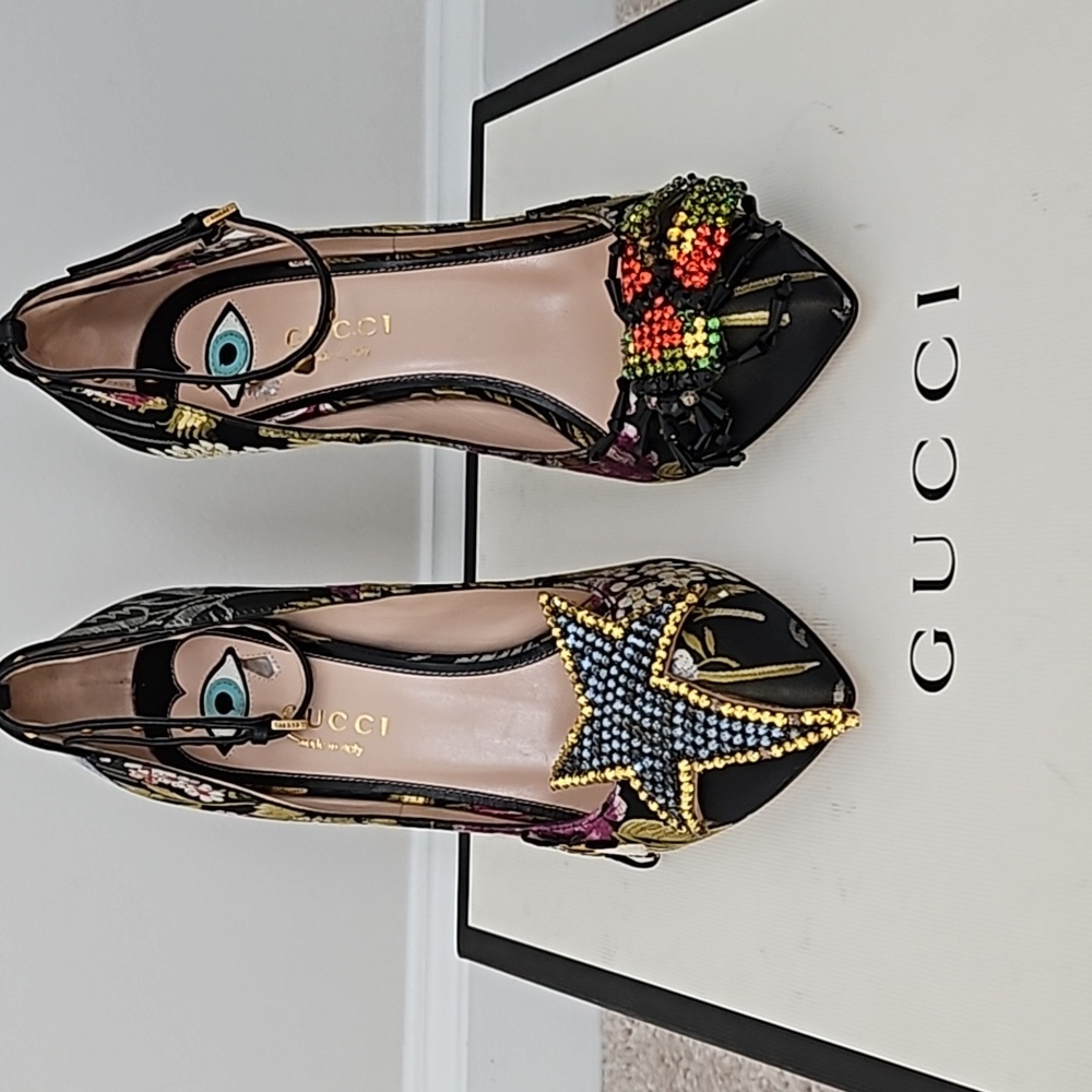 Gucci shoes